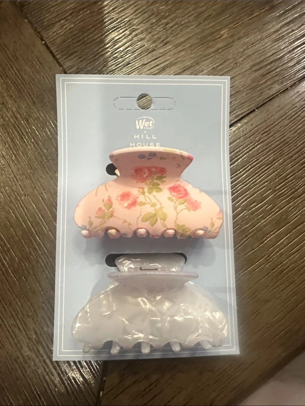 Hill House x Wet Pink Floral & Pearlescent White Hair Claw Clip Set